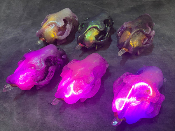 SPIRIT HOUSE CRYSTAL SKULL GLOW IN THE DARK ( LIGHT UP)