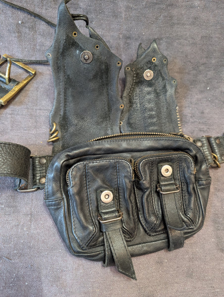 KMRII JAPANESE LEATHER BRAND HIP BAG