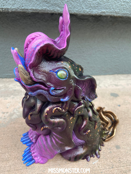 BAKU PAINTED FIGURE- DARK PURPLE COLOR SHIFT