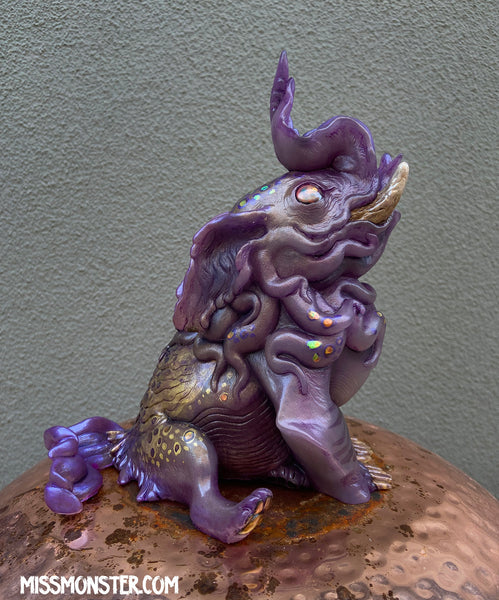 BAKU PAINTED FIGURE- LIGHT PURPLE TRANSLUCENT