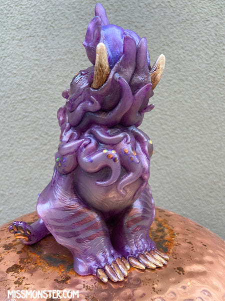 BAKU PAINTED FIGURE- LIGHT PURPLE TRANSLUCENT
