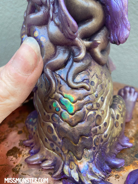 BAKU PAINTED FIGURE- LIGHT PURPLE TRANSLUCENT