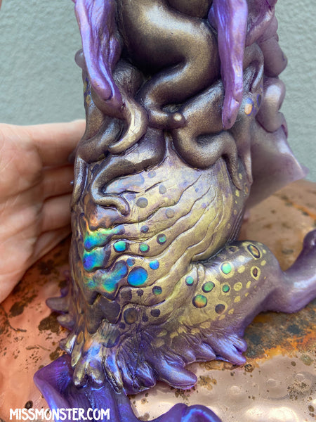 BAKU PAINTED FIGURE- LIGHT PURPLE TRANSLUCENT
