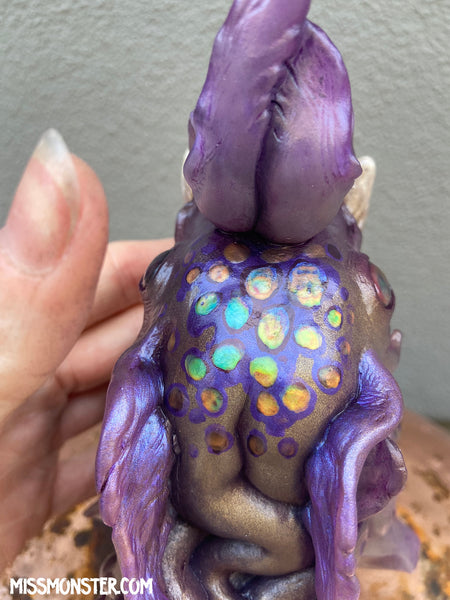 BAKU PAINTED FIGURE- LIGHT PURPLE TRANSLUCENT