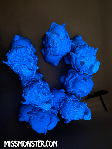 BABY BAKU BLANK CAST FIGURE- DARK PURPLES