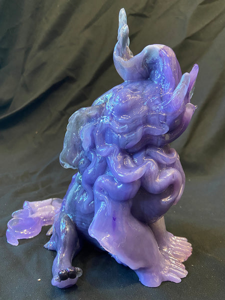 **PATREON** CUTTLE BAKU- PURPLE TRANSLUCENT SWIRL/ GLOW IN THE DARK