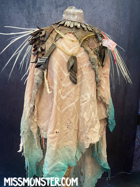 WASTELAND QUILL CLOAK