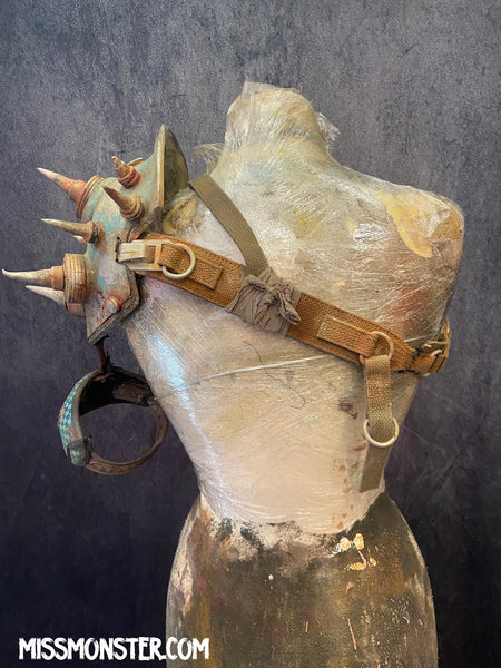 WASTELAND SPIKEY PAULDRON