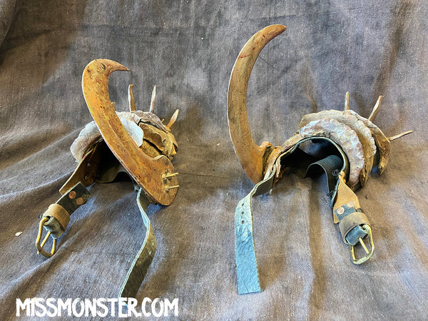 WASTELAND RAPTOR CLAW BOOT COVERS