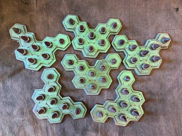 COLOR SHIFT FLEXIBLE SPIKE ARMOR PANEL
