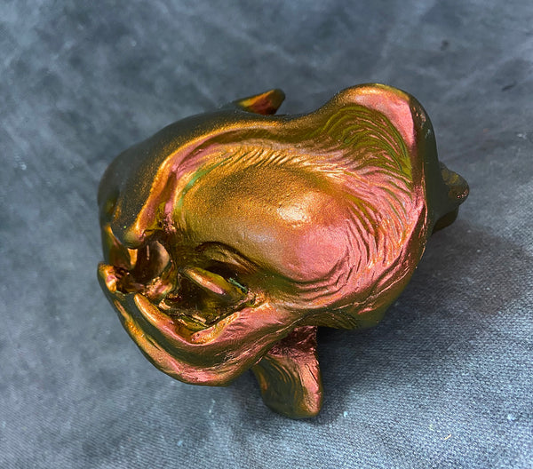 SPIRIT HOUSE SKULL- COLOR SHIFT