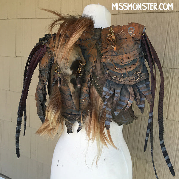 WASTELAND HARNESS CROW SKULL ARMOR