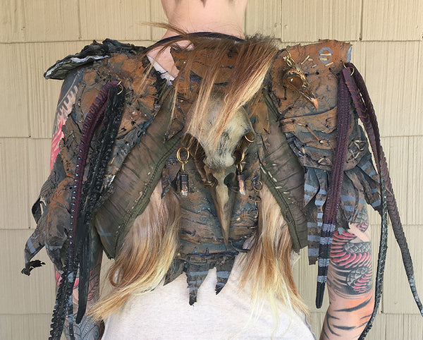 WASTELAND HARNESS CROW SKULL ARMOR