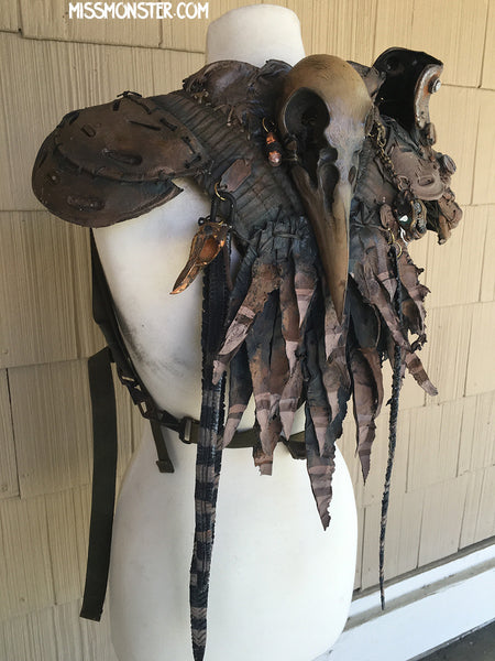WASTELAND NEOPRENE CROW SKULL ARMOR