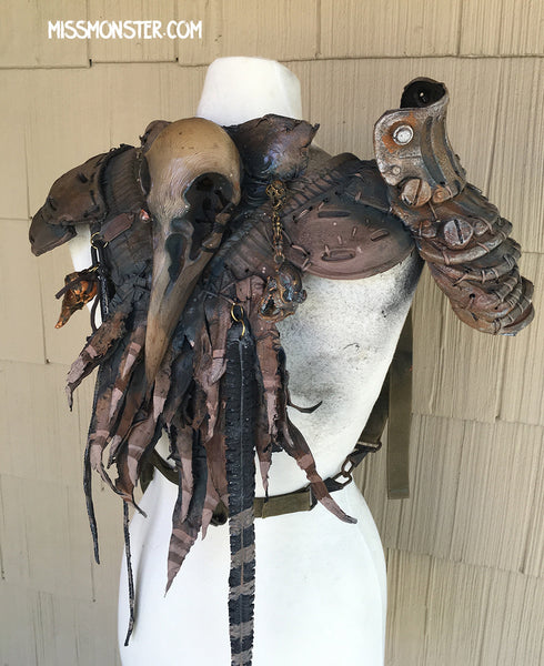 WASTELAND NEOPRENE CROW SKULL ARMOR