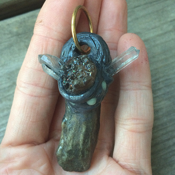 ANTLER AND QUARTZ PENDANT
