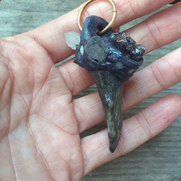 ANTLER AND QUARTZ PENDANT