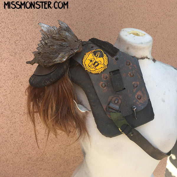 WASTELAND ARMOR- SHOULDER PAD SHARK TOOTH