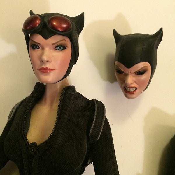1/6 SIDESHOW CATWOMAN FIGURE