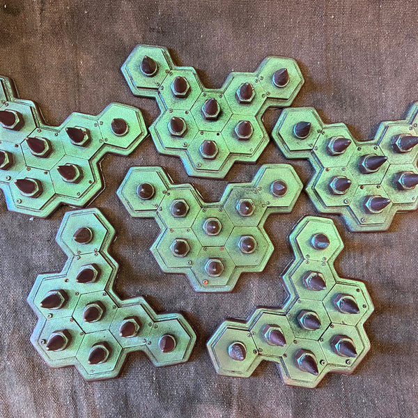 COLOR SHIFT FLEXIBLE SPIKE ARMOR PANEL