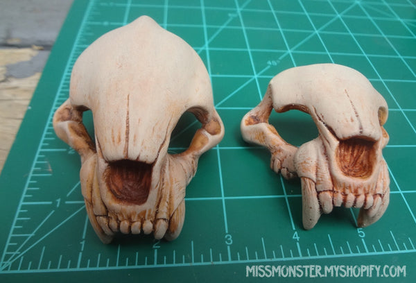 BJD SABERTOOTH SKULL MASK- BONE OR GOLD RED