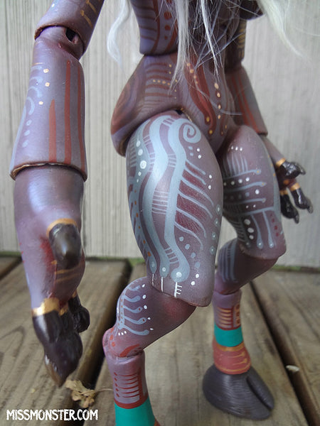 ARTIST CAST EUSAPIA- BALL JOINTED DEMON DOLL