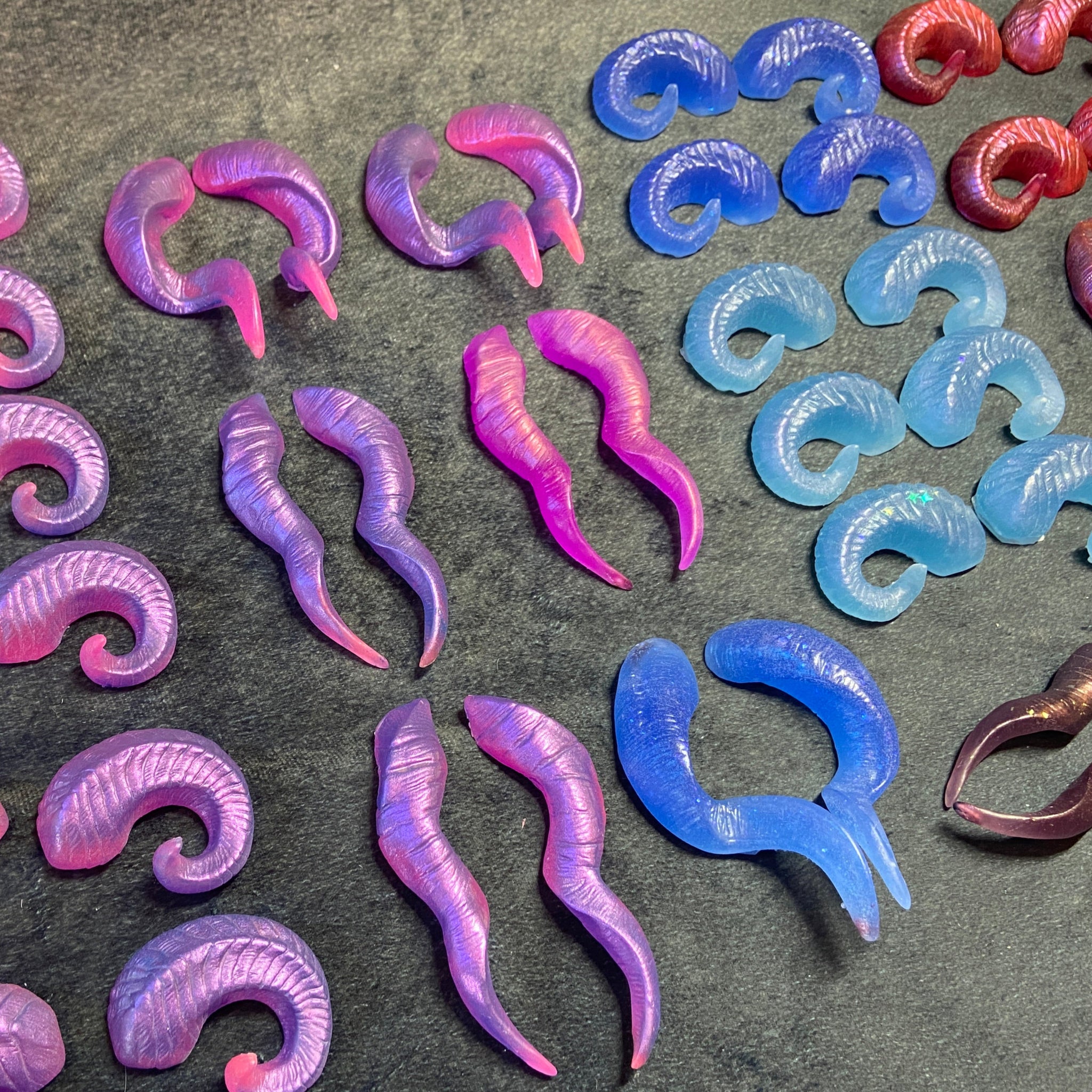 CAST HORN BARRETTES- BLANKS- PINKS/BLUES/REDS