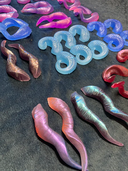 CAST HORN BARRETTES- BLANKS- PINKS/BLUES/REDS