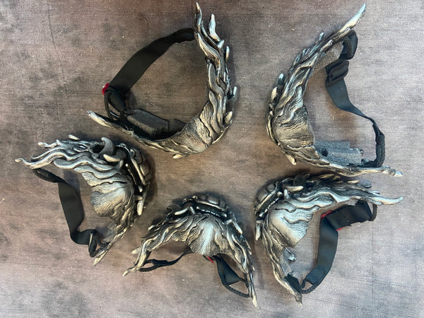 SNARL HALF MASK- ANTIQUE SILVER