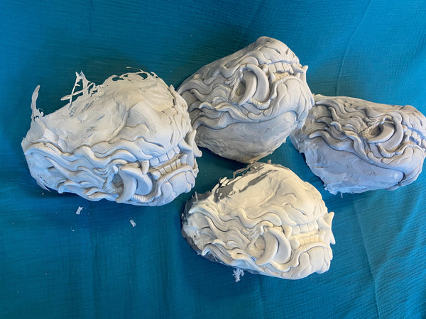 MISCAST DISCOUNTED SNARL BLANK MASKS