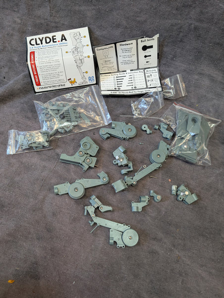 CLYDE MODEL KIT BY FICHTENFOO