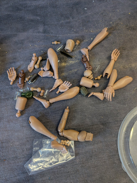 1/6 LOT OF CLOTHES AND PARTS