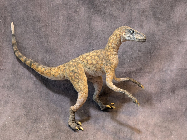 HIKIGANE CREATURES VELOCIRAPTOR / MOKOBUNS KASS DOLL