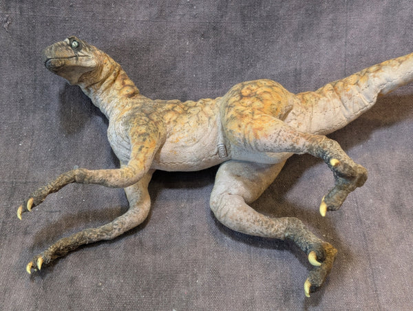 HIKIGANE CREATURES VELOCIRAPTOR / MOKOBUNS KASS DOLL