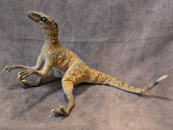 HIKIGANE CREATURES VELOCIRAPTOR / MOKOBUNS KASS DOLL