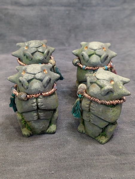 MINI STONE EFFIGY FINISHED FIGURE