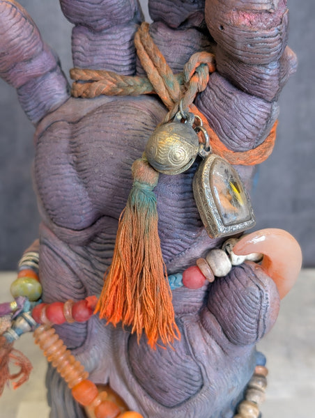 MONSTER LUCK PAW SCULPTURE PROP (SCARRED)