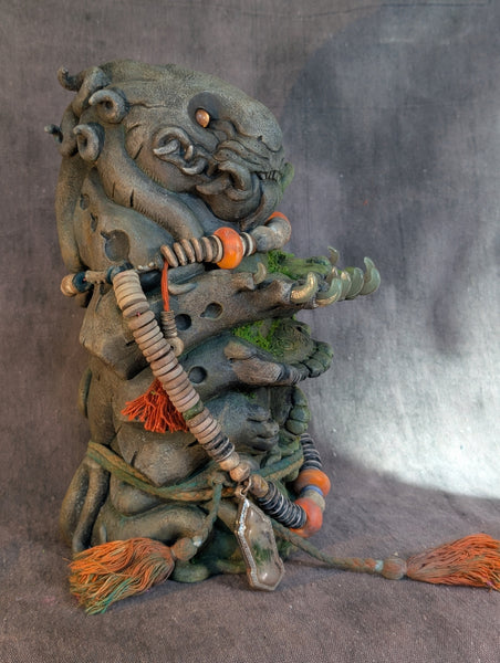 WAYPOINT WATCHER + EFFIGY STATUE (HALF MOSS)