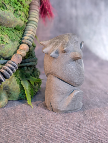 WAYPOINT WATCHER + EFFIGY STATUE (HALF MOSS)