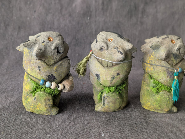 MINI FAUX STONE EFFIGY STATUE (OPAL)