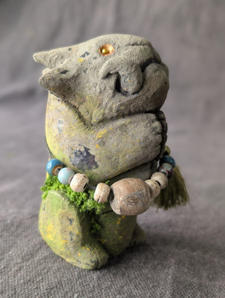 MINI FAUX STONE EFFIGY STATUE (OPAL)
