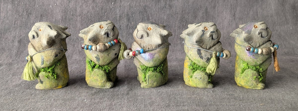 MINI FAUX STONE EFFIGY STATUE (OPAL)