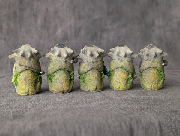 MINI FAUX STONE EFFIGY STATUE (OPAL)