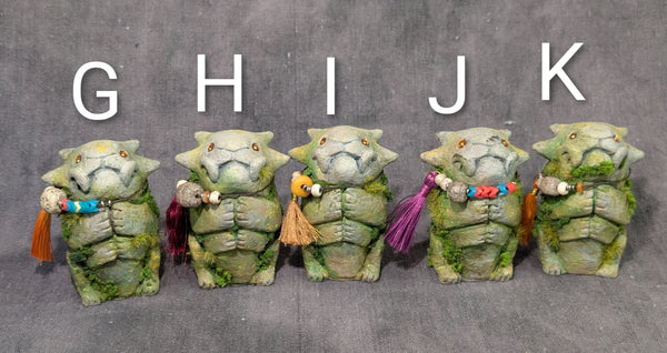 MINI FAUX STONE EFFIGY STATUE GROUP 2