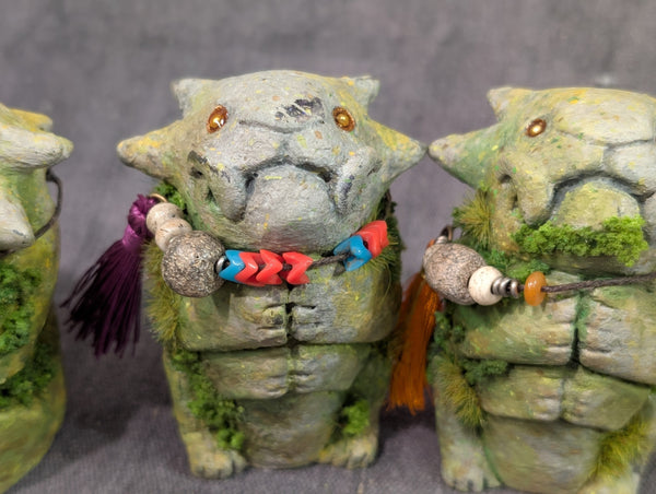 MINI FAUX STONE EFFIGY STATUE GROUP 2