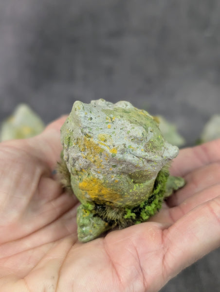 FAFFNUFF FAUX STONE FIGURE