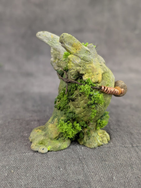 STRIGLET FAUX STONE FIGURE