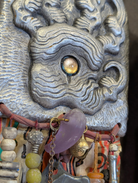 WARDING PAW REAL PEWTER WALL TALISMAN