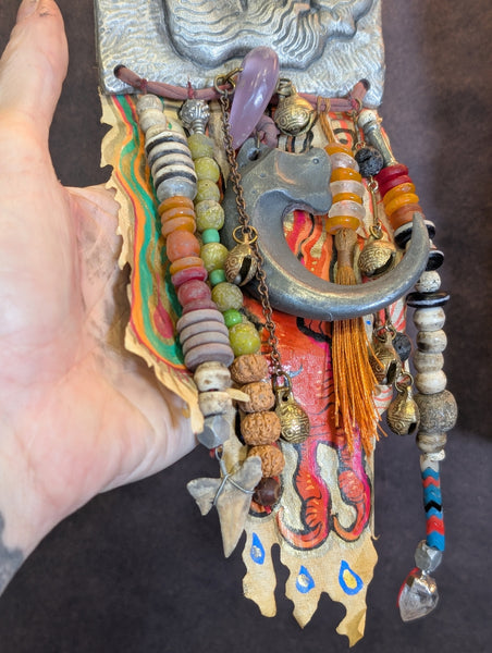 WARDING PAW REAL PEWTER WALL TALISMAN