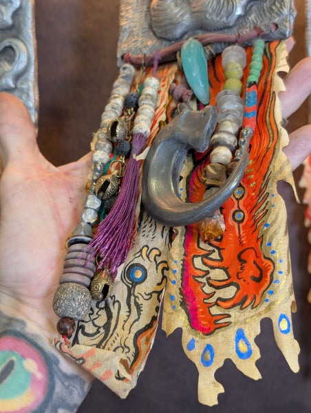 WARDING PAW REAL PEWTER WALL TALISMAN